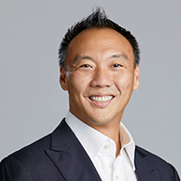 Mac Ling (MBA '06)