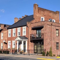 Dinsmore Inn