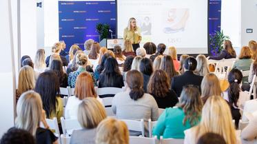 Keynote Speaker Connie Hallquist Talks “Reinvention” at the 2022 Darden Women in Leadership Summit