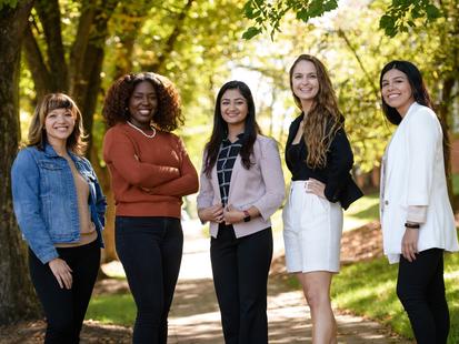 class of 2022 women at darden