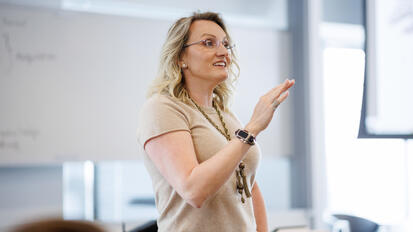 Elena Loutskina teaching