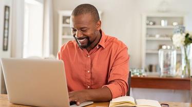 Darden Executive Education Meets the Moment With New Virtual Courses